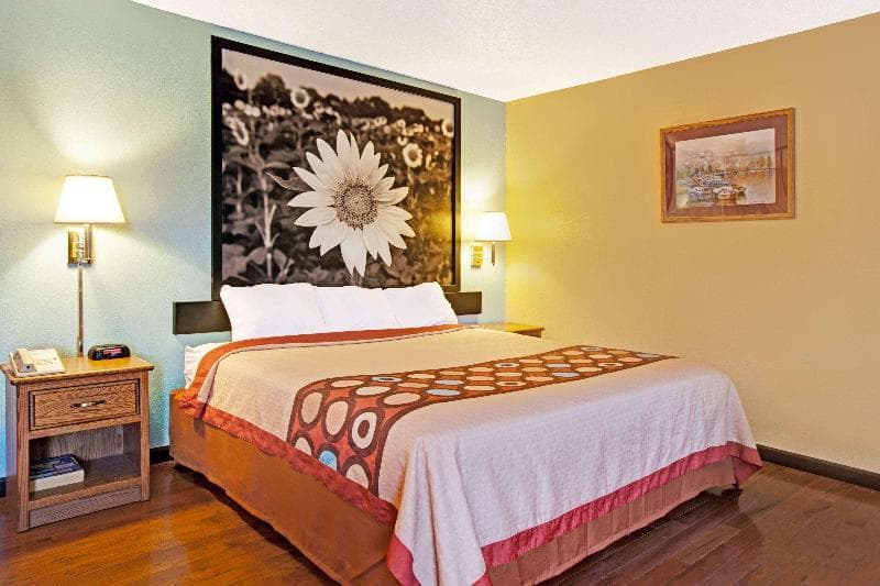 Super 8 By Wyndham Baltimore/Essex Area 2