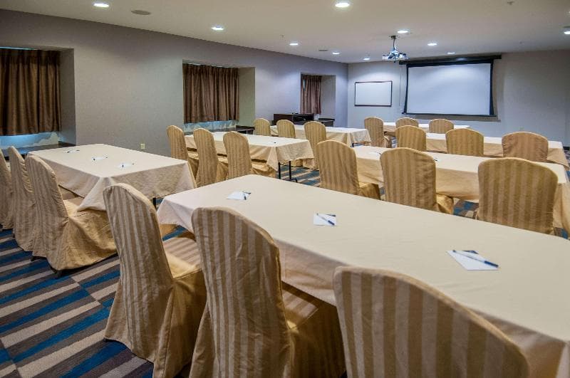 Microtel Inn & Suites By Wyndham Pearl River/Slidell 2
