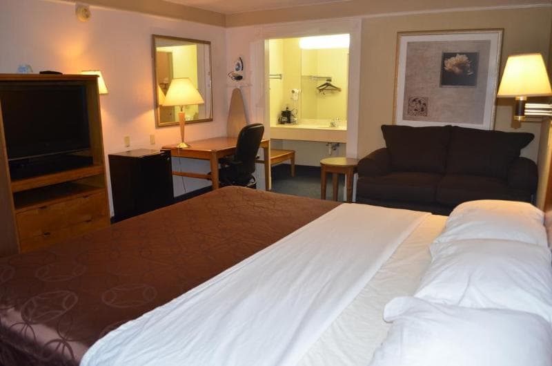 Hill Country Inn 3