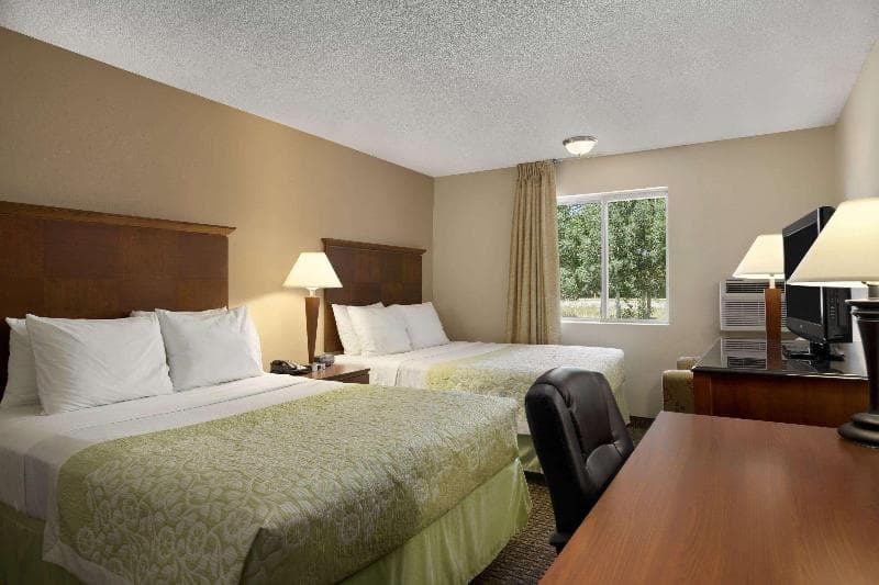 Days Inn & Suites By Wyndham Gunnison 1