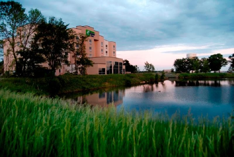 Holiday Inn Express Hotel & Suites Mankato East photo 1