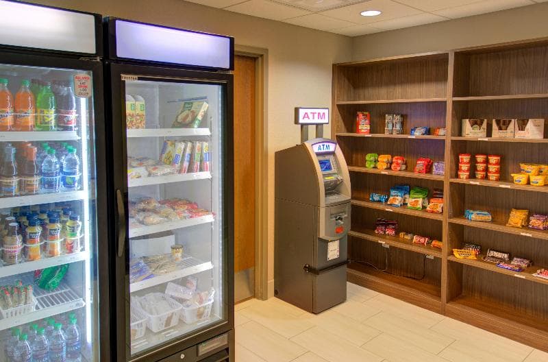 Holiday Inn Express Hotel & Suites Mankato East 4