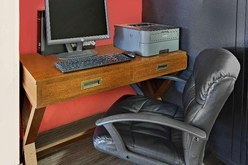 Microtel Inn & Suites By Wyndham Madison East photo 1