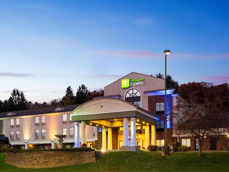 Holiday Inn Express Meadville (I-79 Exit 147A) 2