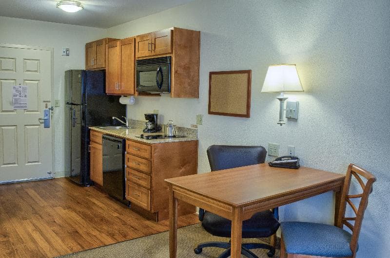 Candlewood Suites Mobile-Downtown 5