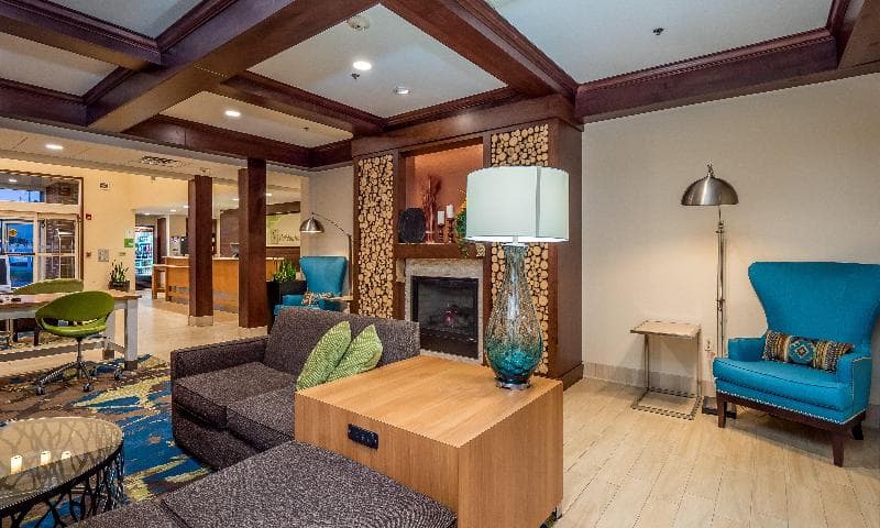 Holiday Inn Conference Center Marshfield 3