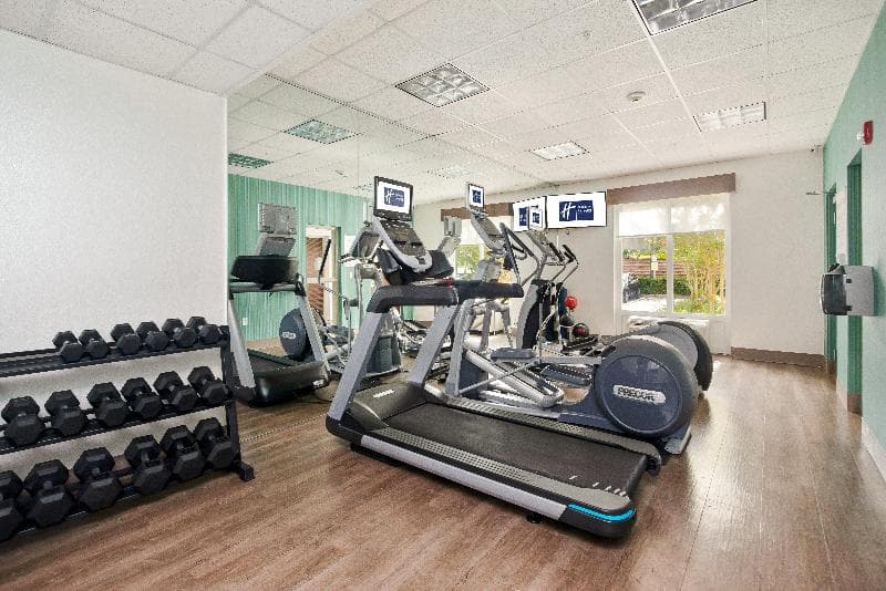 Holiday Inn Express & Suites Orlando - Apopka 5