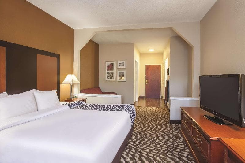 Baymont by Wyndham Moss Point 5