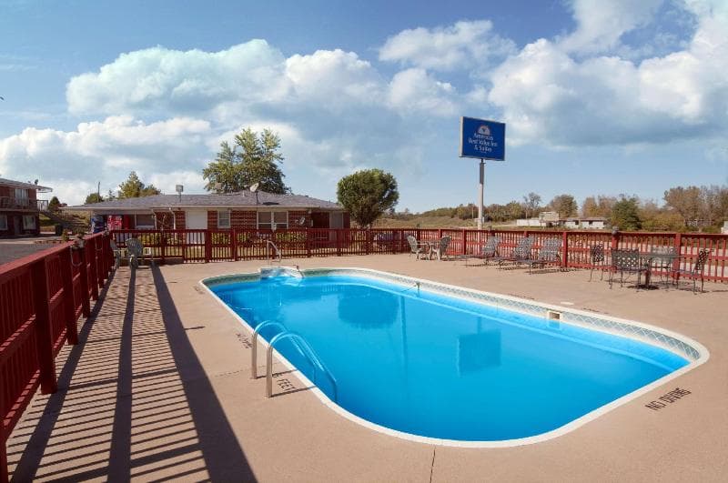 Americas Best Value Inn And Suites Macon 5