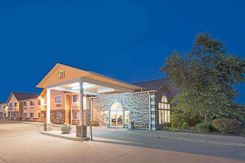 Super 8 By Wyndham Richmond 5