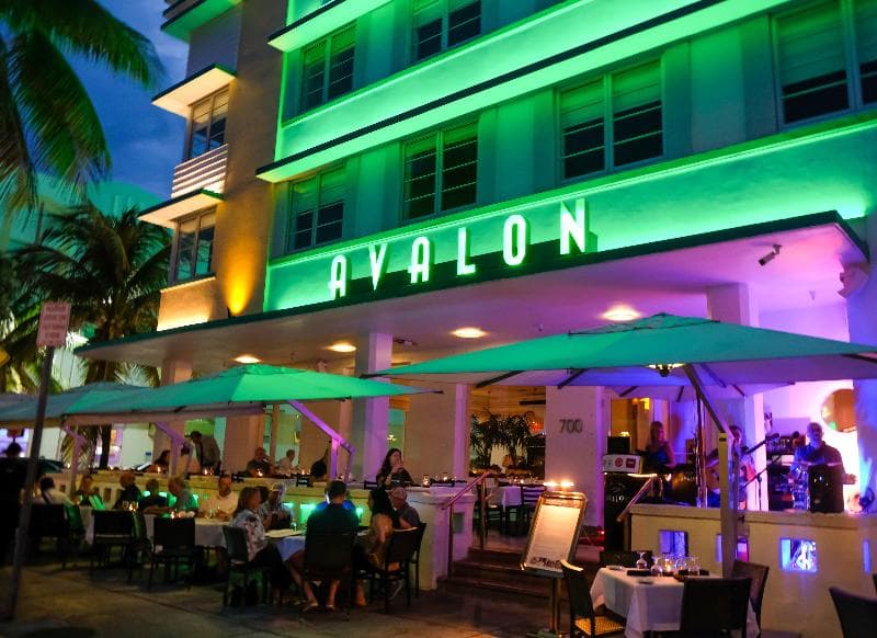 Avalon Hotel photo 1