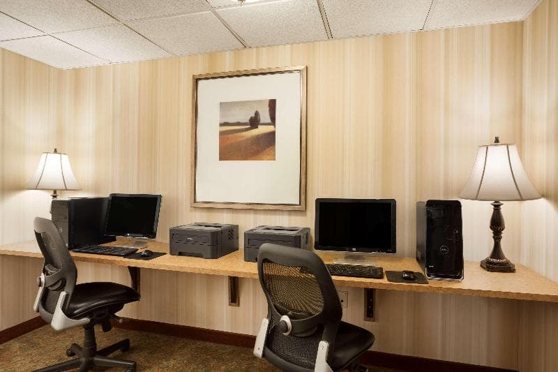 Country Inn & Suites By Radisson, Manchester Airport, Nh photo 1