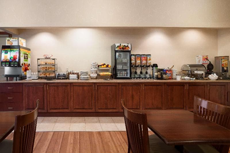 Country Inn & Suites By Radisson, Manchester Airport, Nh 3