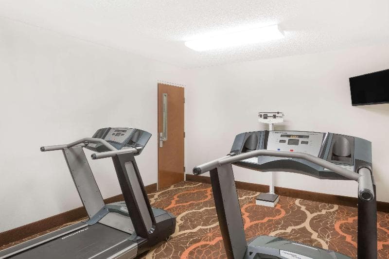 Days Inn By Wyndham Shallotte 2