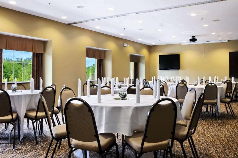 Microtel Inn & Suites By Wyndham Marietta 2