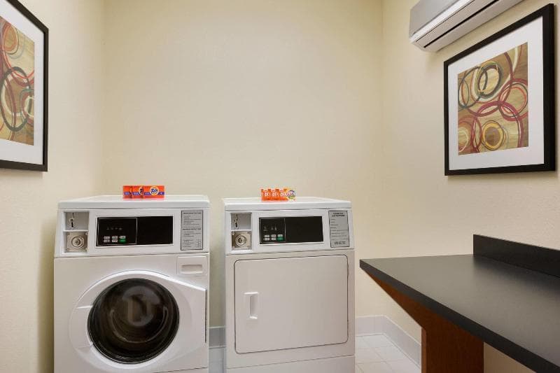 Fairfield Inn & Suites Dallas Mesquite 4