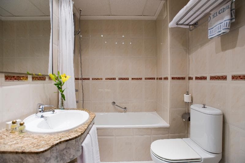 Hotel Azahar 4