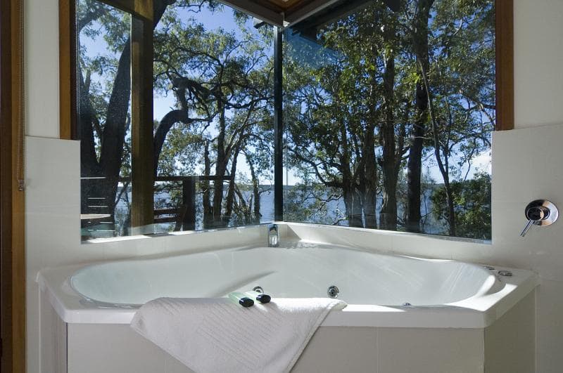 Eumarella Shores Noosa Lake Retreat 5