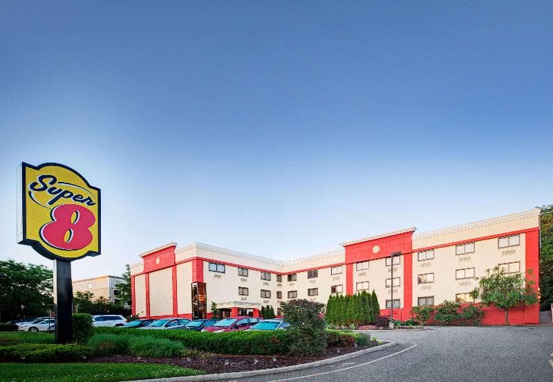 Super 8 by Wyndham Mahwah 1