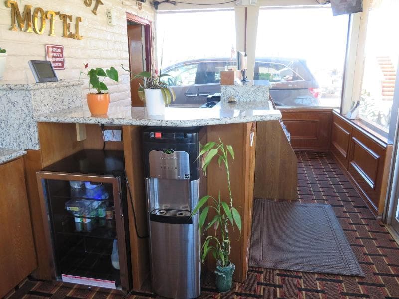 Royal Crest Inn Medford 3