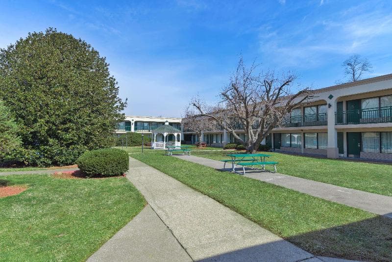 Ramada by Wyndham Pikesville/Baltimore North 5
