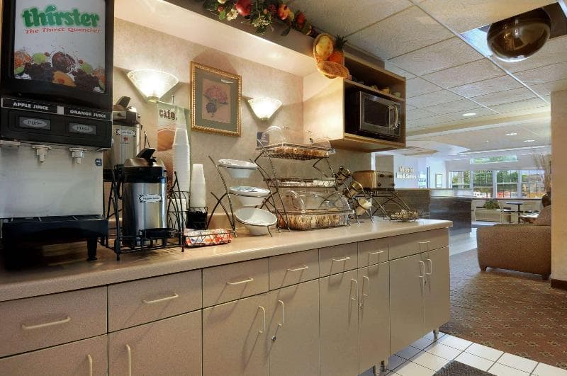 Microtel Inn & Suites By Wyndham Bloomington/Minneapolis 3