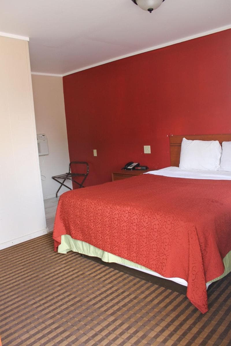 Reedsburg Motel 3