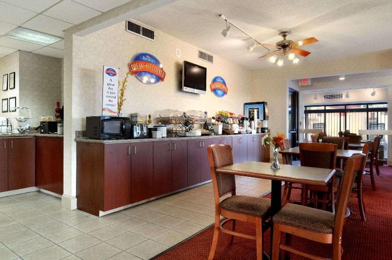 Baymont By Wyndham Macon I-75 4