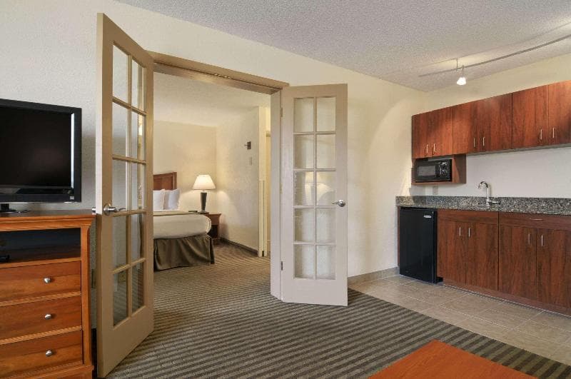 Baymont By Wyndham Macon I-75 5