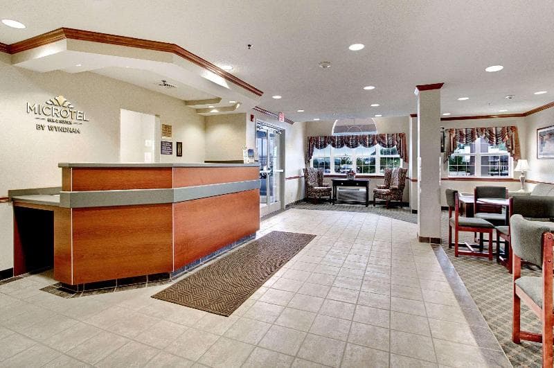 Microtel Inn & Suites by Wyndham Bridgeport 5