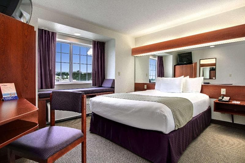 Microtel Inn & Suites by Wyndham Bridgeport photo 1