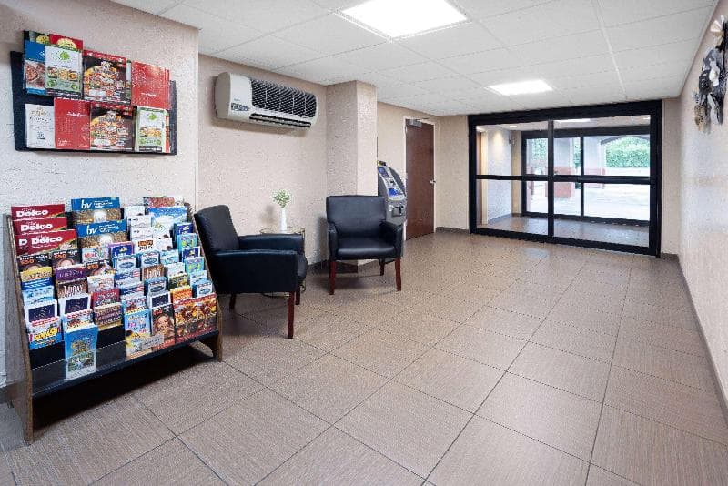Super 8 by Wyndham Mount Laurel 4