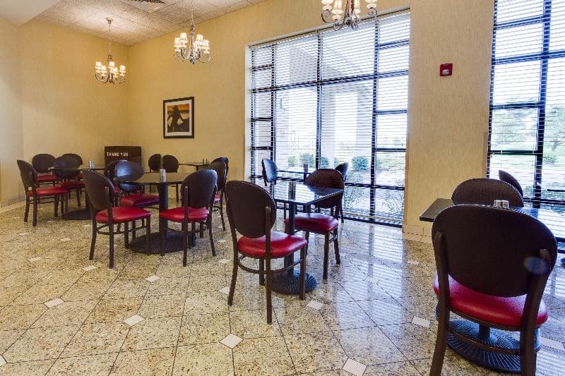 Drury Inn And Suites St. Joseph 3
