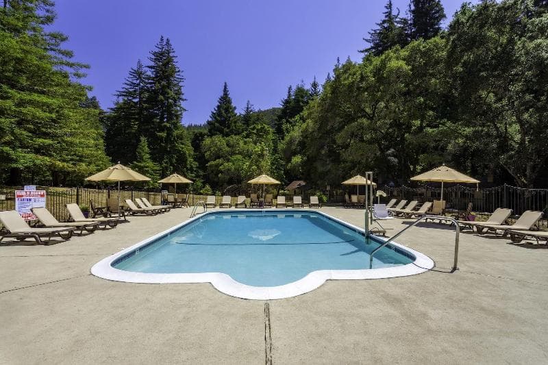 Big Sur Lodge 2