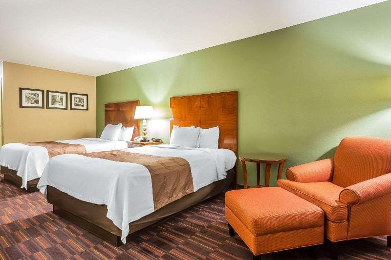 Quality Inn & Suites Warner Robins 2