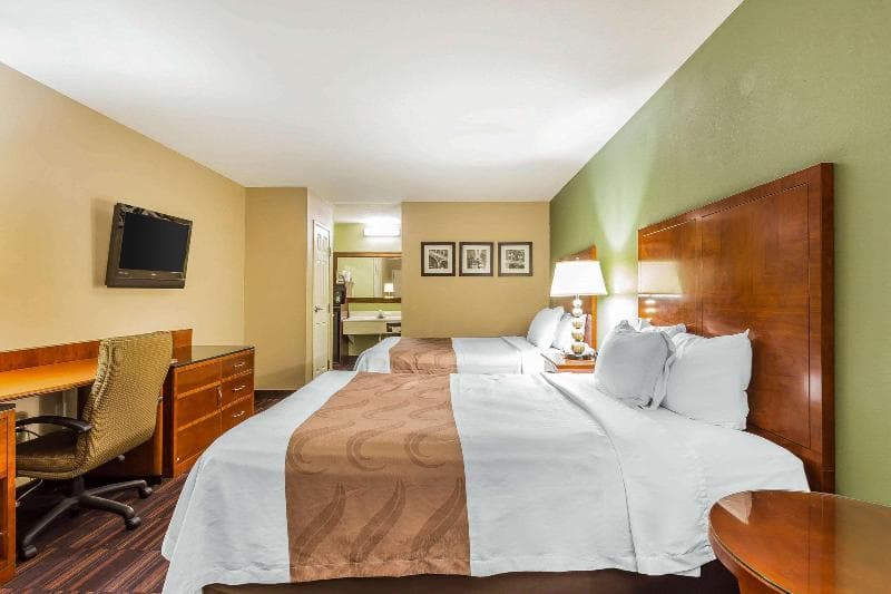 Quality Inn & Suites Warner Robins 5