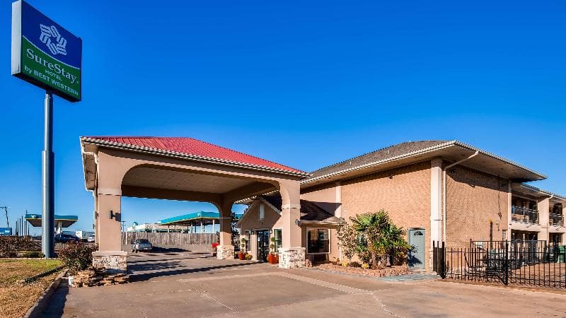 SureStay Hotel by Best Western Terrell photo 1