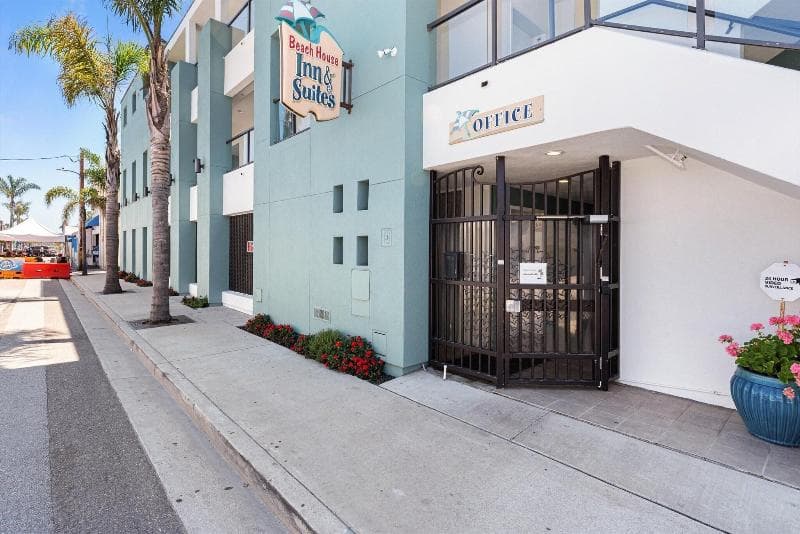 Beach House Inn & Suites 3