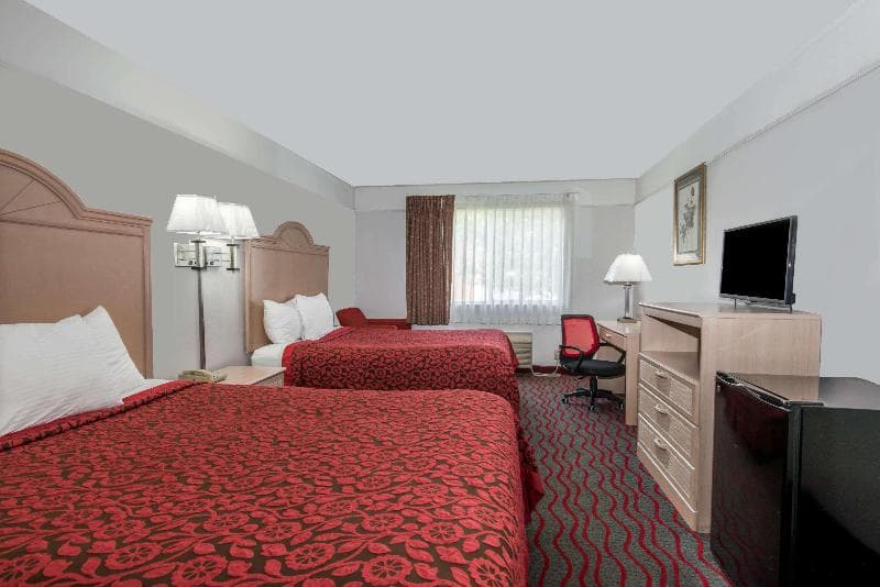 Days Inn By Wyndham Kansas City International Airport 3