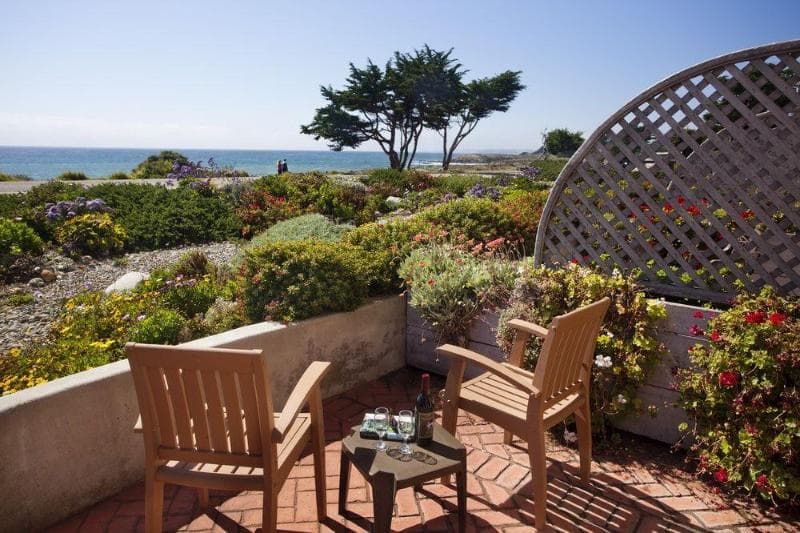 Pelican Inn & Suites 2