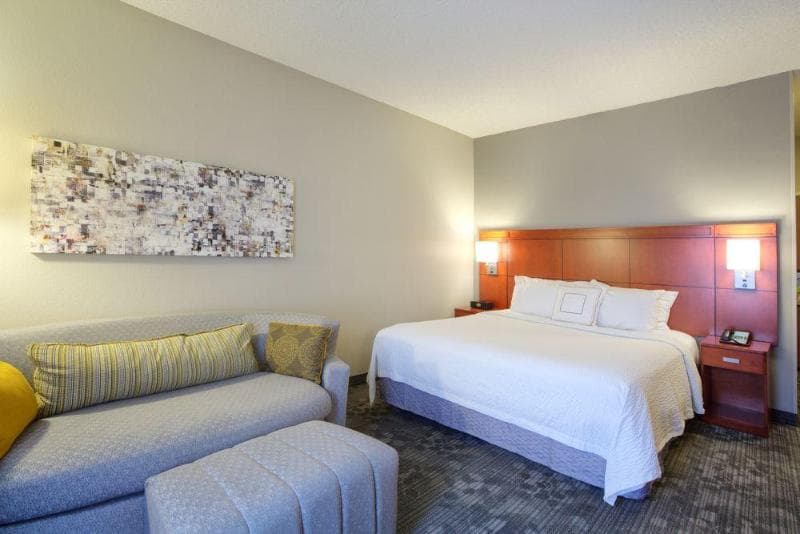 Courtyard By Marriott Mcallen Airport 2