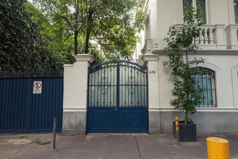 Villa Condesa main