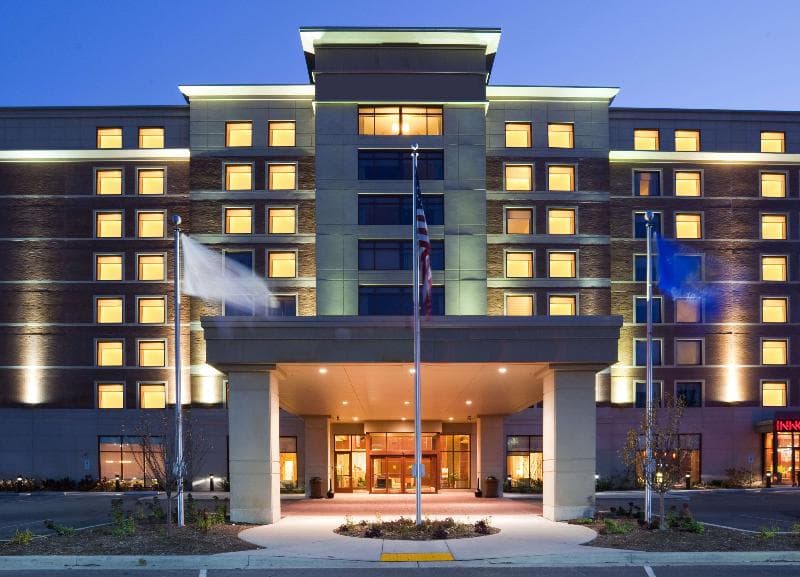 Sonesta Milwaukee West Wauwatosa 3