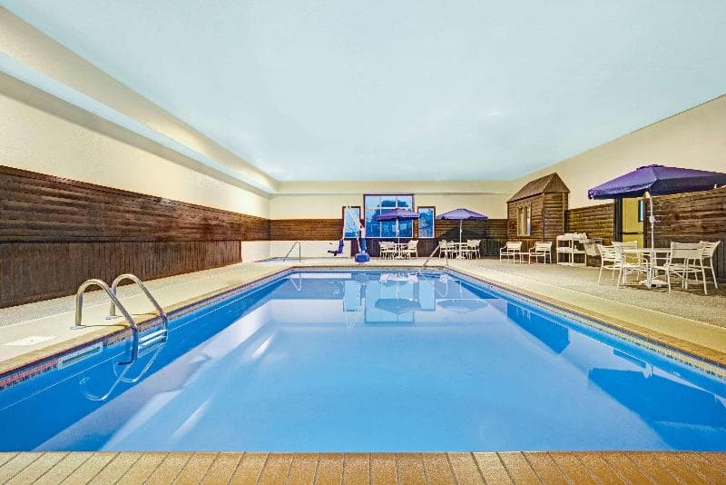 Blaine Town Inn & Suites 2