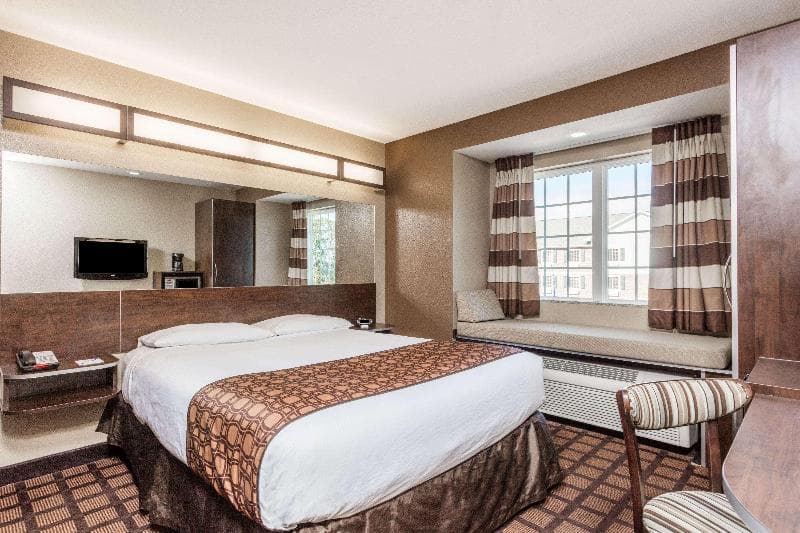 Microtel Inn & Suites By Wyndham Macon 2