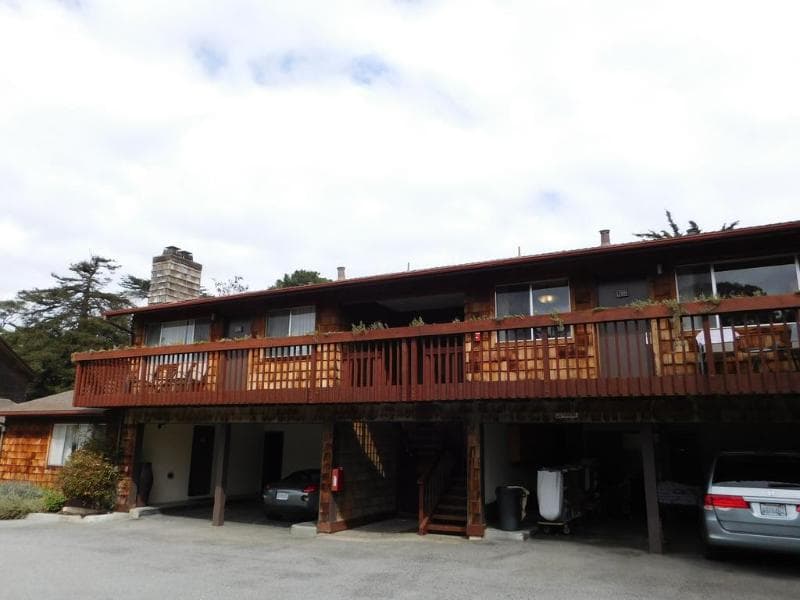 Pacific Gardens Inn 5