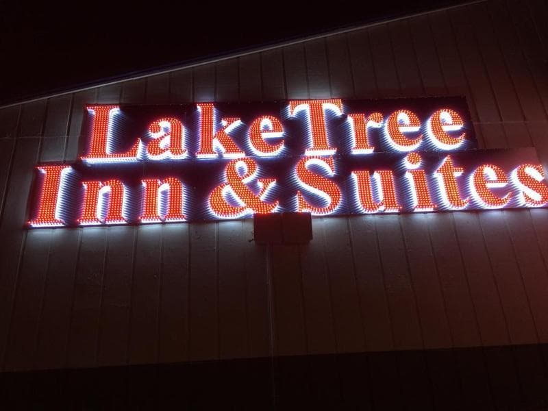 Laketree Inn And Suites Marion 3