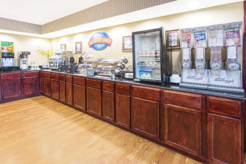 Baymont by Wyndham Muskegon 3