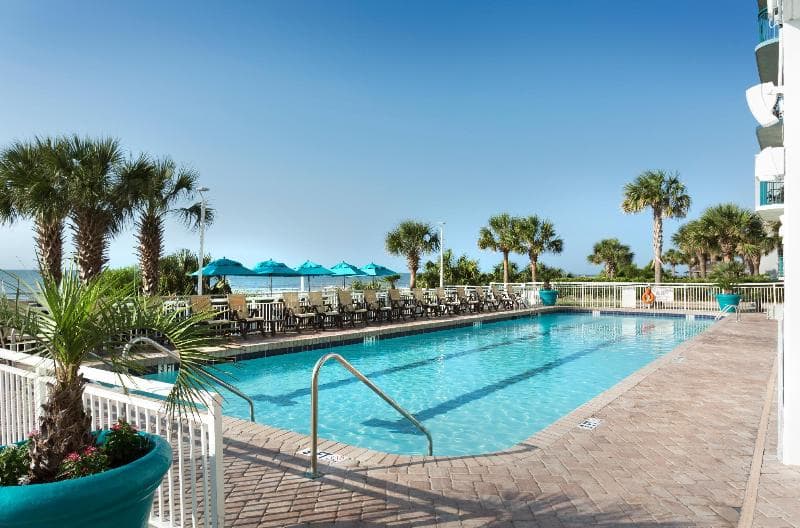 Paradise Resort 5