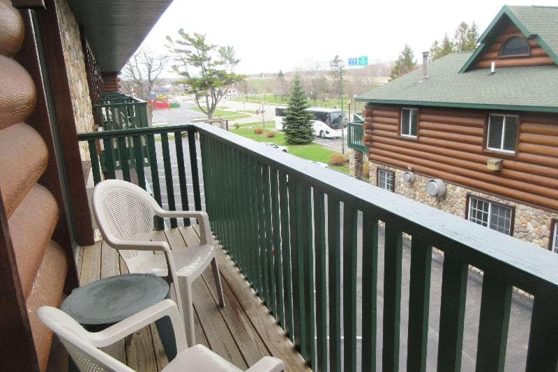 Days Inn By Wyndham Mackinaw City/Bridgeview Area 3